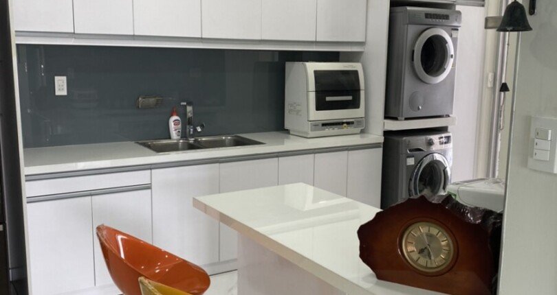 khong gian bep rong rai 1 810x430 - Mua bán căn hộ Chung cư Scenic Valley 2 T9/2023 giá rẻ