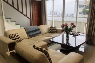 khong-gian-phong-khach-can-ho-ban