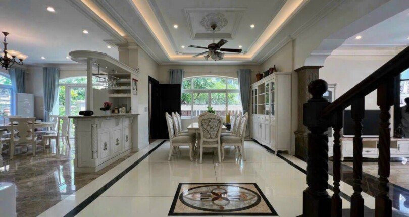 khong gian phong khach tang tret nha dat ban 1 810x430 - Mua bán nhà đất Khu Nam Thông 2, Phú Mỹ Hưng T10/2023 giá rẻ