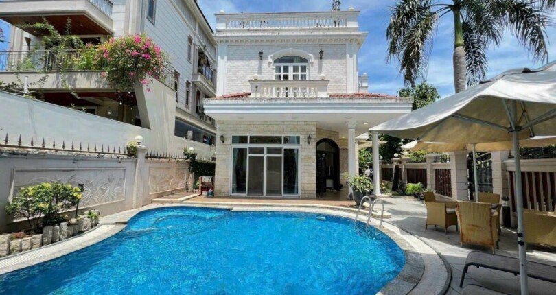 nha biet thu ban co ho boi rieng san vuon 810x430 - Mua bán nhà đất Khu Nam Thông 2, Phú Mỹ Hưng T10/2023 giá rẻ