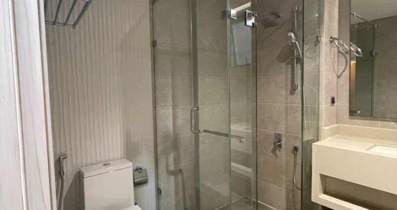 penthouse ban co 5 toilet day du thiet bi cao cap nhu hinh 810x430 - Mua bán Penthouse Phú Mỹ Hưng T10/2023 diện tích 247m2 giá 25 tỷ