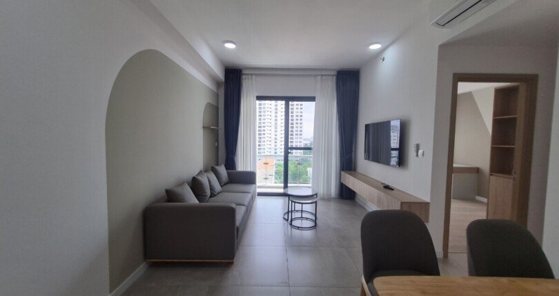 phong khach can ho chung cu cho thue 810x430 - Cho thuê căn hộ The Antonia Phú Mỹ Hưng 2 phòng ngủ, view biệt thự đầy đủ nội thất