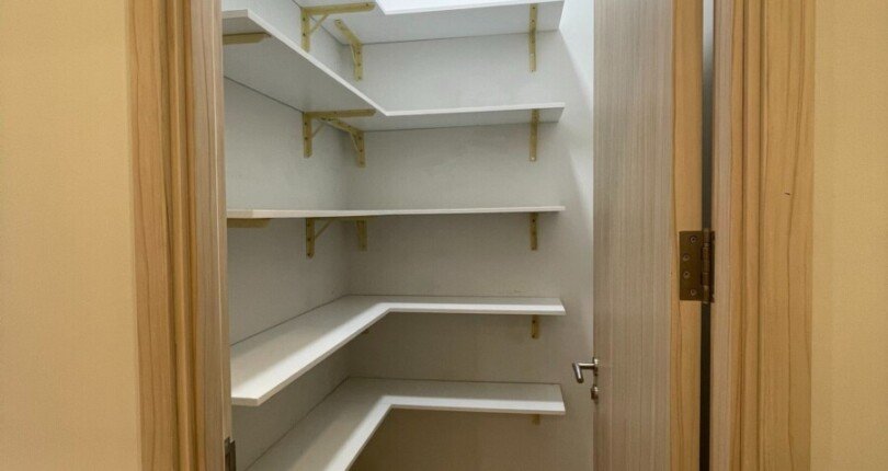 phong kho trong nha dat ban 810x430 - Mua bán Penthouse Phú Mỹ Hưng T10/2023 diện tích 247m2 giá 25 tỷ