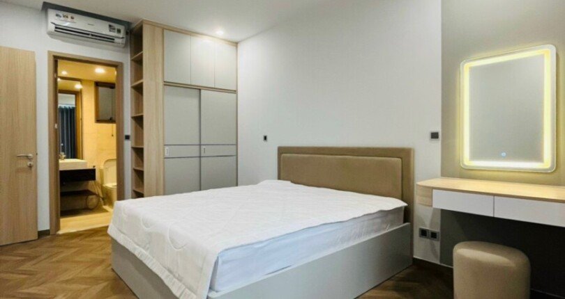 phong masster cna ho cho thue 810x430 - Cho thuê căn hộ chung cư Midtown The Paek, 02pn, giá 25tr/tháng, nội thất đẹp, xem nhà dễ.