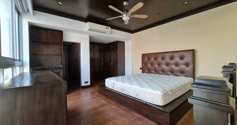 phong ngu rong rai 810x430 - Chính chủ gửi bán gấp căn Duplex Star Hill 133m2, giá 6,380 tỷ