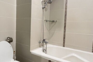toilet-co-bon-tam-nam