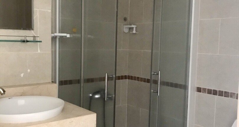 toilet day du trang thiet bi nhu hinh 810x430 - Mua bán căn hộ Chung cư Mỹ Đức Phú Mỹ Hưng Quận 7 T9/2023 giá 10 tỷ