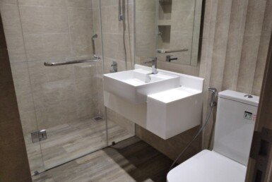 toilet-trong-can-ho-ban