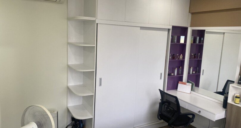 tu quan ao trong phong ngu 810x430 - Mua bán căn hộ Chung cư Scenic Valley 2 T9/2023 giá rẻ