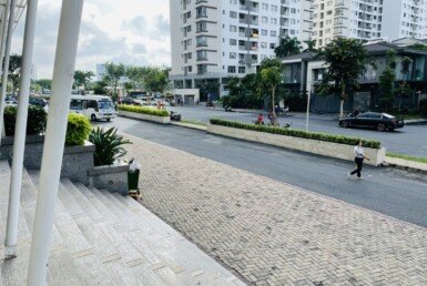 via-he-phia-truoc-shophouse-ban