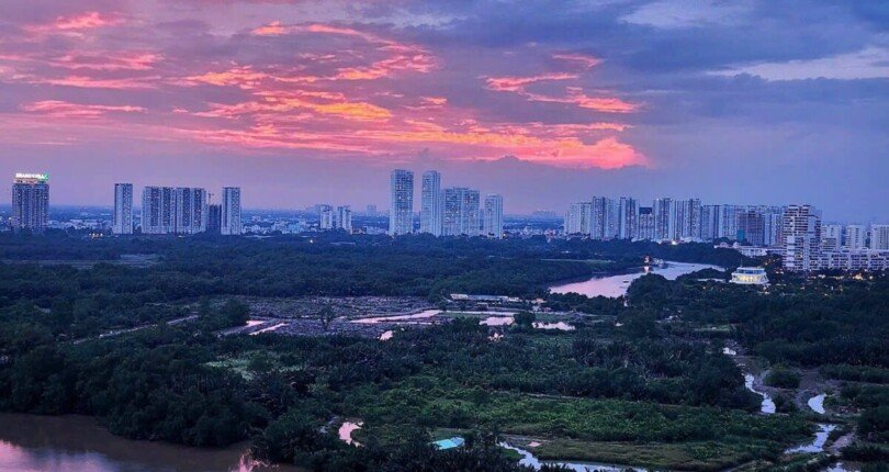 view song nhin tu phong ngu 810x430 - Bán gấp căn hộ Riverside Residence Phú Mỹ Hưng t9/2023