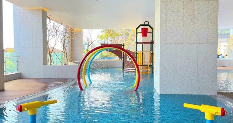 z4296051957365 e3613b7b2c109d5e4fe7c8d4a17c2af5 1 810x430 - Bán giá gốc căn hộ 2PN The Antonia PMH, lầu trung, căn góc view sông rất đẹp, tiện ích như Resort, chỉ 5.75 tỷ