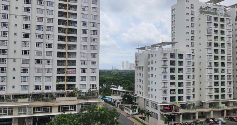 z4689021255118 3ae12c1a95e7ef2471ac5eb539b54481 810x430 - Bán giá gốc căn hộ 2PN The Antonia PMH, lầu trung, căn góc view sông rất đẹp, tiện ích như Resort, chỉ 5.75 tỷ