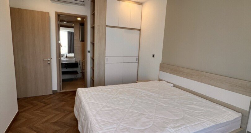 z4691430074519 efda4eea41276313bc490710965cb03e 810x430 - Cho thuê căn hộ Midtown The Peak M8, 2Pn, nhà mới, nội thất đẹp, view biệt thự Nam Viên rất đẹp