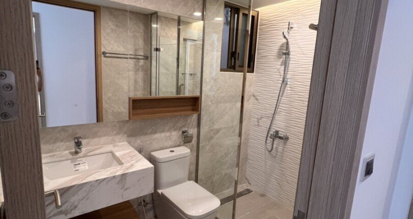 z4691430094413 87b4694b1af6a9abd958e00850e53345 810x430 - Cho thuê căn hộ Midtown The Peak M8, 2Pn, nhà mới, nội thất đẹp, view biệt thự Nam Viên rất đẹp