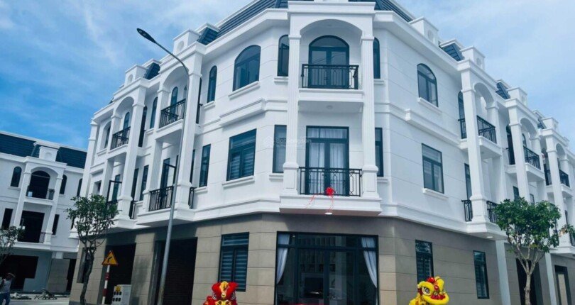 20221227113317 c423 wm 810x430 - Rẻ nhất thị trường, nhà phố 2 lầu, Phước Điền Citizen thị xã Tân Uyên - Bình Dương, chỉ 2.83 tỷ