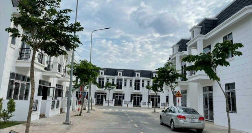 20221227113418 d8f2 wm 810x430 - Rẻ nhất thị trường, nhà phố 2 lầu, Phước Điền Citizen thị xã Tân Uyên - Bình Dương, chỉ 2.83 tỷ