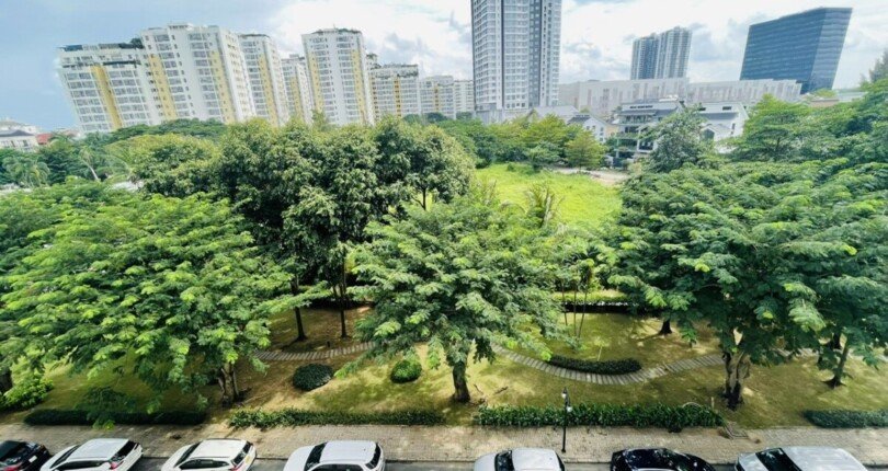 ban can ho sky garden 3 16 810x430 - Cần bán căn hộ đẹp tại Sky garden 3. DT 68m2 View trực diện hồ bơi- Đầy đủ nội thất như hình- Giá 3.2 Tỷ