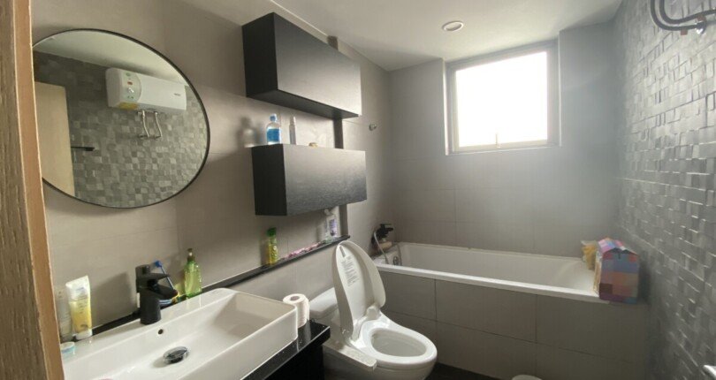 can canh toilet phong ngu master 1 810x430 - Mua bán căn hô Riverpark Premeir Block B T10/2023 giá rẻ