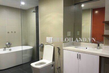 can-ho-co-2-toilet-day-du-thiet-bi-nhu-hinh