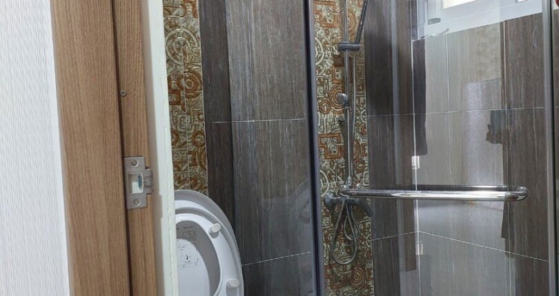 can ho gom 2 toilet day du trang thiet bi nhu hinh 810x430 - Bán gấp căn hộ Star Hill C15b căn góc lầu cao view hồ bơi giá 4,7 tỷ