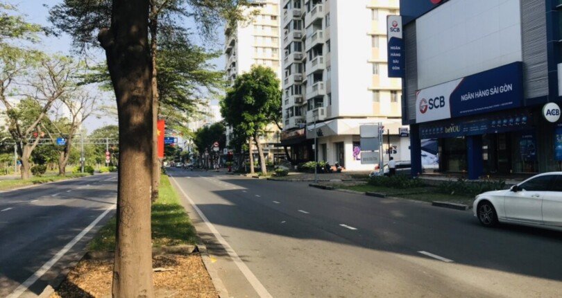 duong nguyen van linh quan 7 810x430 - Mua bán nhà đất đường Nguyễn Văn Linh Quận 7 T10/2023 giá rẻ