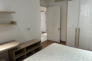 giuong-trong-phong-ngu-can-ho-can-cho-thue