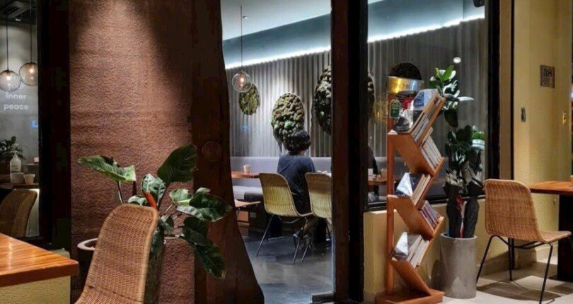 hien trang shop dang kinh doanh on dinh 810x430 - Mua bán Shophouse nhà hàng Chay Khu phố Cảnh Viên 3 T10/2023