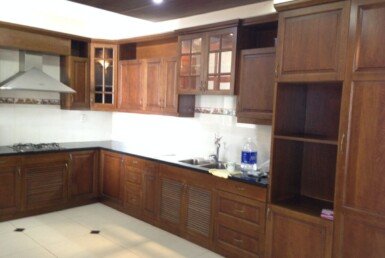 hinh-anh-bep-trong-penthouse-ban