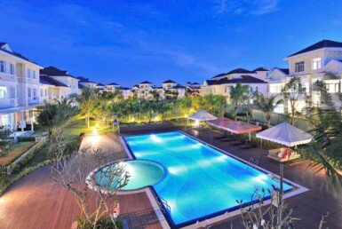 hinh-anh-ho-boi-tien-ich-noi-khu-chateau-villa