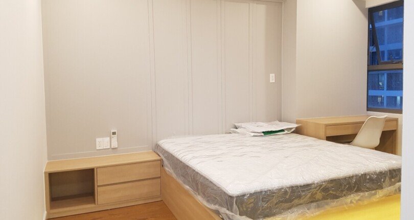 hinh anh phong ngu can ho cho thue 1 810x430 - Cho thuê căn hộ chung cư Saigon South , tầng cao, giá 23tr/tháng, nhà đẹp, nội thất đầy đủ.