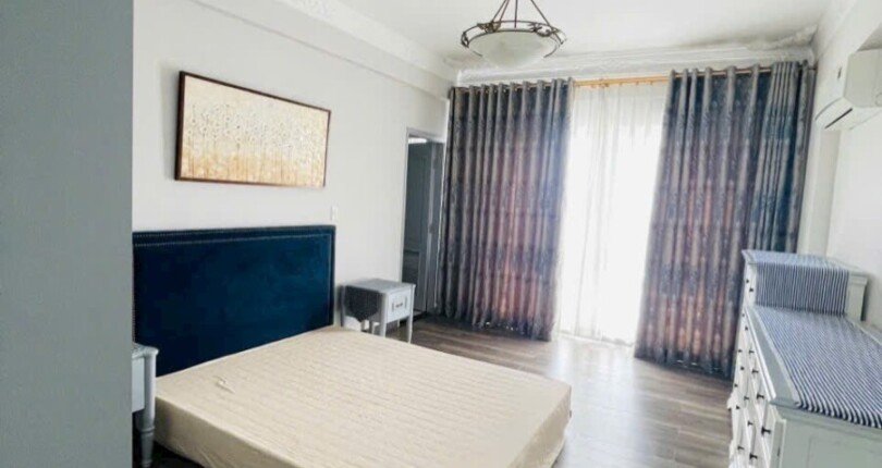 hinh anh phong ngu master trong can ho ban 810x430 - Giá mua bán căn hộ Chung cư Mỹ Phát Quận 7 T11/2023
