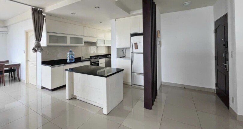 khong gian bep rong rai 1 810x430 - Mua bán Penthouse Chung cư Mỹ Phúc Quận 7 T10/2023 giá 11,2 tỷ