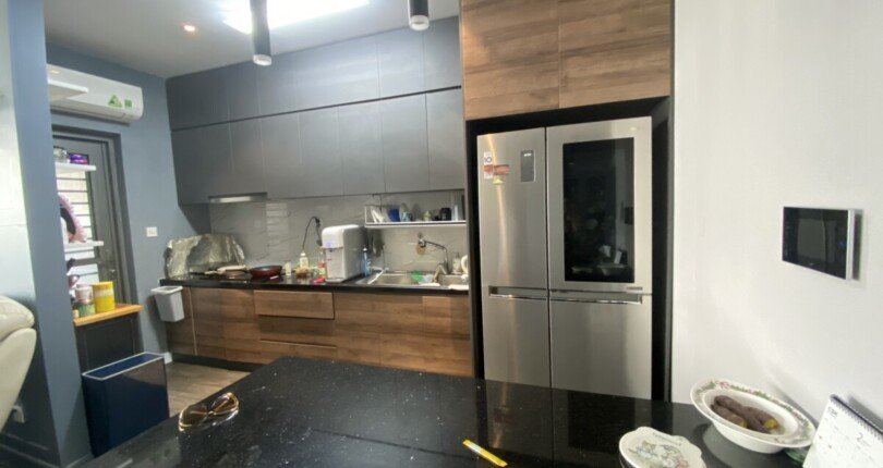 khong gian bep trong can ho ban 2 810x430 - Mua bán căn hô Riverpark Premeir Block B T10/2023 giá rẻ