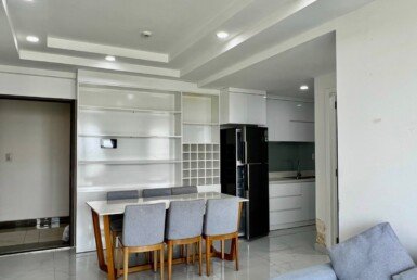 khong-gian-bep-va-phong-an-trong-can-ho-ban