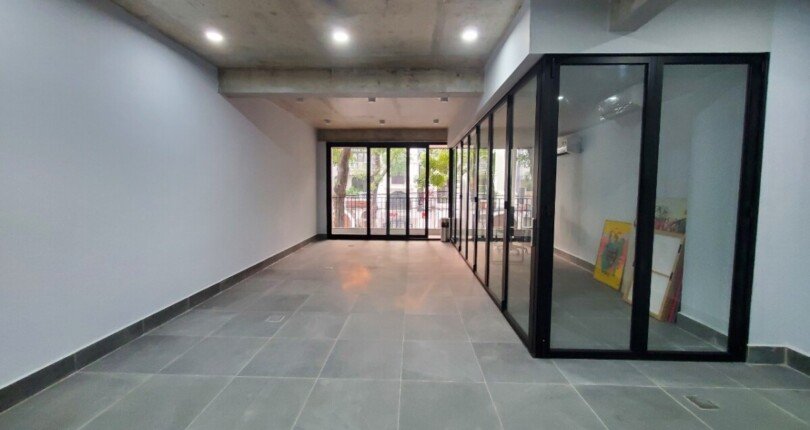 khong gian van phong lam viec tang 1 810x430 - Cho thuê tòa nhà nguyên văn làm Văn phòng Đường số 65 phường Tân Phong Quận 7 t10/2023 có thang máy