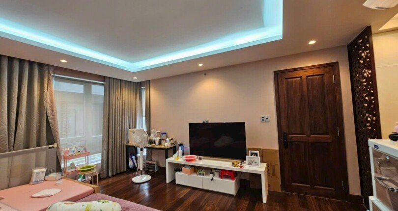 nha gom 6 phong ngu lon 810x430 - Mua bán nhà đất Khu dân cư Phú Mỹ Vạn Phát Hưng Quận 7 T11/2023 giá rẻ