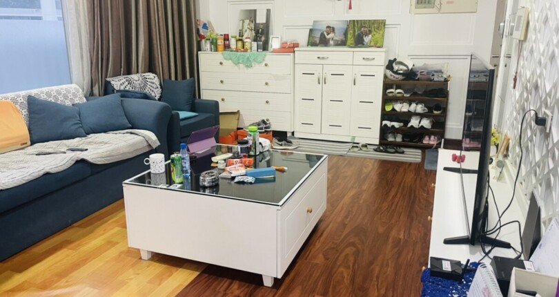 phong khach trong can ho ban 810x430 - Bán gấp căn hộ Star Hill block N 94m2 giá 4,7 tỷ rẻ nhất thị trường