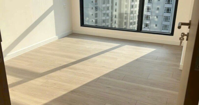 phong ngu can ho ban 3 810x430 - Giá mua bán căn hộ 2 phòng ngủ The Antonia Phú Mỹ Hưng T10/2023 lỗ 250 triệu