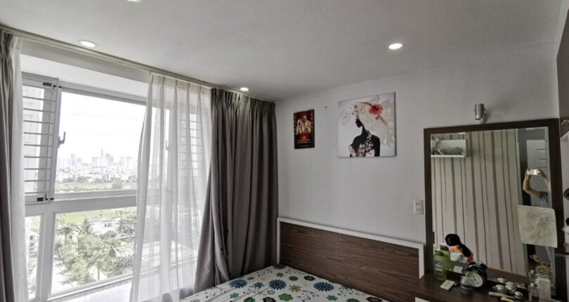 phong ngu can ho ban 810x430 - Bán căn hộ chung cư Scenic Valley 1, 77m2, căn góc, lầu cao , giá 3.950 tỷ, nội thất đầy đủ.