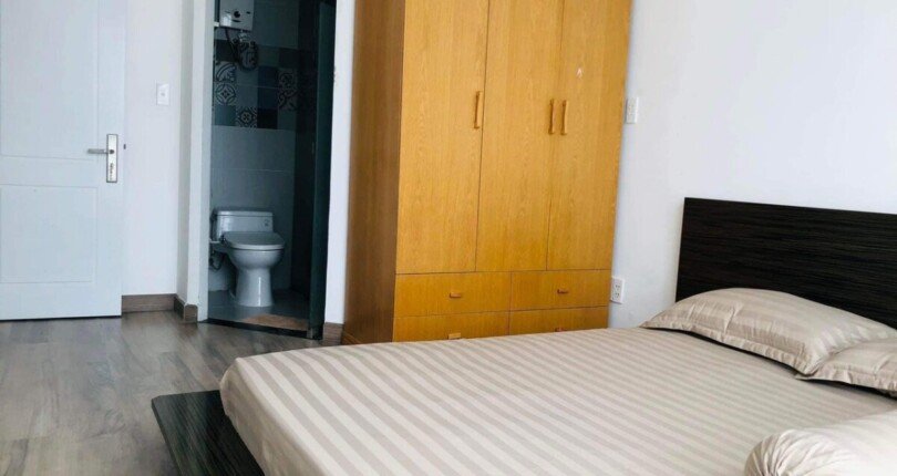 phong ngu chinh cna ho can cho thue 810x430 - Cho thuê căn hộ chung cư Scenic Valley 1, 02pn, giá 17tr/tháng, nội thất đẹp, view Đông Nam.