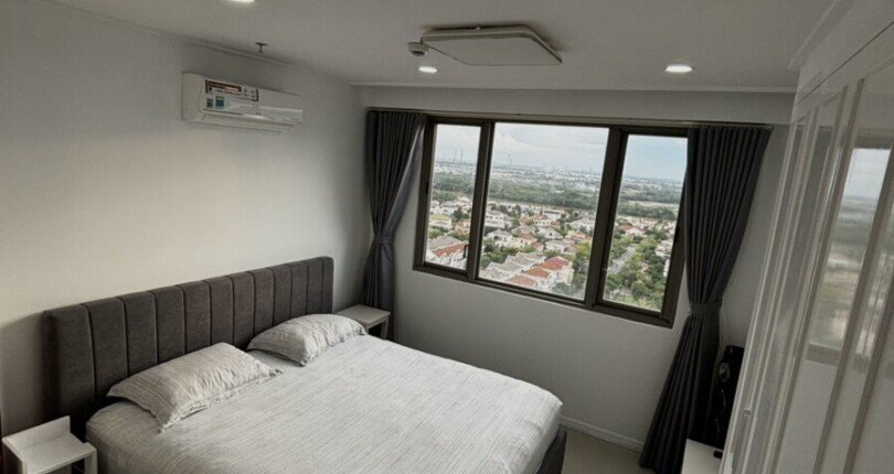 phong ngu master 1 810x430 - Mua bán căn hộ D16.04 Chung cư Hưng Phúc đường Nguyễn Lương Bằng view biệt thự có ô xe giá 4,5 tỷ