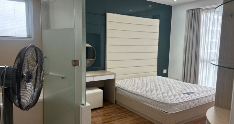 phong ngu master rong rai 810x430 - Cho thuê căn hộ Chung cư Riverpark Residence Quận 7 T10/2023 giá rẻ