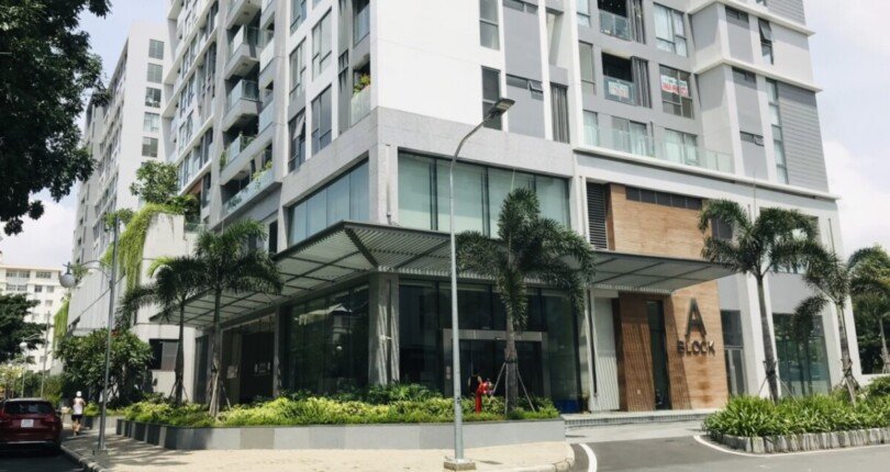 sanh vao block a urban hill nguyen van linh q7 810x430 - Mua bán căn hộ Chung cư Urban Hill Nguyễn Văn Linh Q7 T10/2023