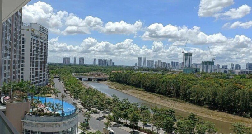 song ca cam nhin tu ban cong can ho ban 810x430 - Mua bán căn hộ chung cư khu phố The Peak Midtown Quận 7 T10/2023