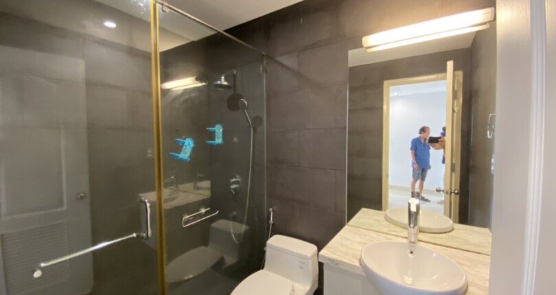 toilet trong can ho ban 1 810x430 - Mua bán Penthouse Chung cư Mỹ Viên Quận 7 T10/2023 giá rẻ