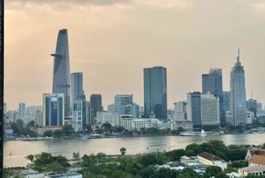 view-nhin-tu-ban-cong-can-ho-ban
