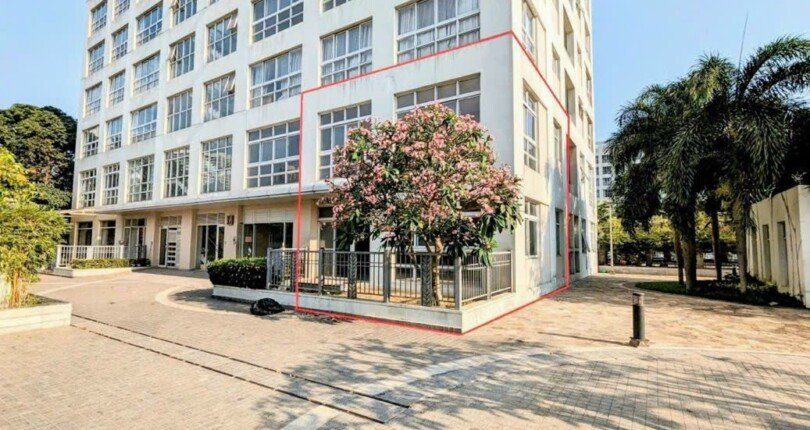 z4239107027844 c1759b8bab960079cf0172678f5d96a0 810x430 - Bán rẻ nhà phố tầng trệt (Ground House) Happy Valley Premier, nhà thô, có ô xe, DT 209m2, chỉ 15 tỷ