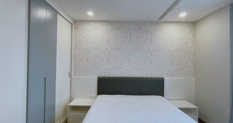 z4484154897152 026 d8462dfee2ce4a03e01a02bb6440a1ca 810x430 - Bán nhanh căn hộ Riverpark Premier, Phú Mỹ Hưng, Quận 7. DT 133m2, view sông, đang cho thuê 85tr/tháng, bán 12 tỷ TL
