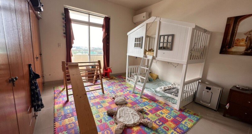 z4752526439355 4c567bcb1b04a1e1091069887d2ba325 810x430 - Bán rẻ penthouse Mỹ Phúc PMH, gần trường SSIS, DT 298m2, có sân vườn, chỉ 12 tỷ